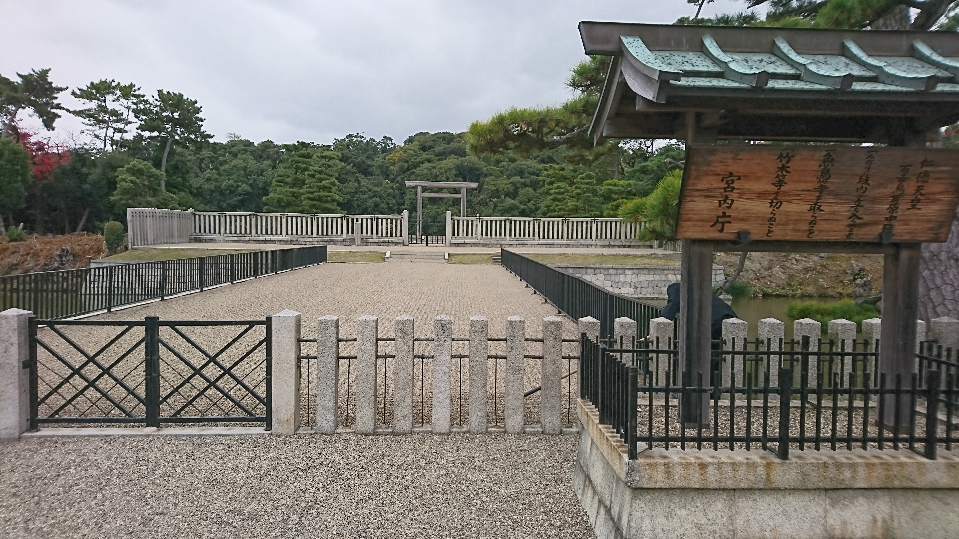アップロードファイル 860-1.jpg