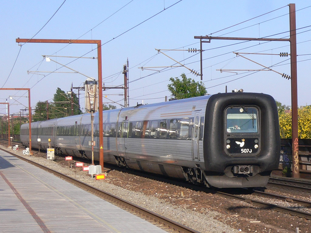 IC3 IC用気動車 / DSB DMU MF/IC3 2