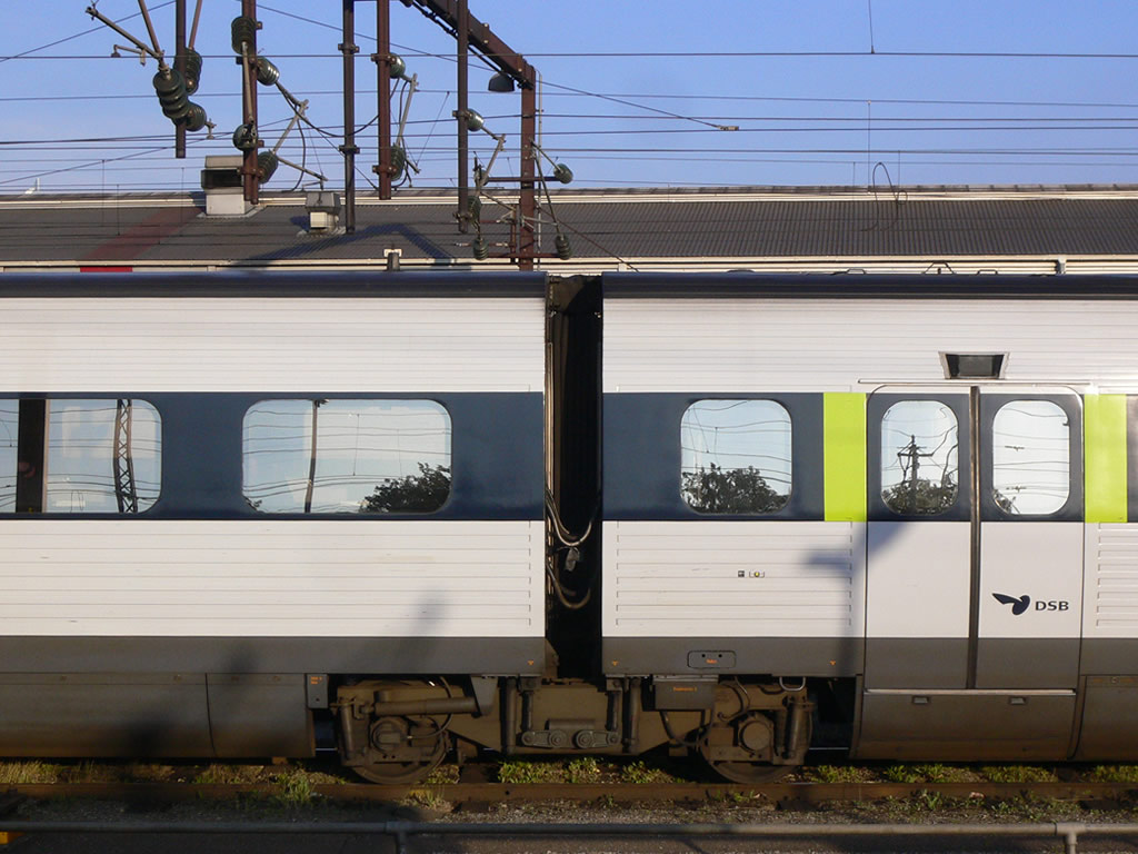 IC3 IC用気動車 / DSB DMU MF/IC3 12