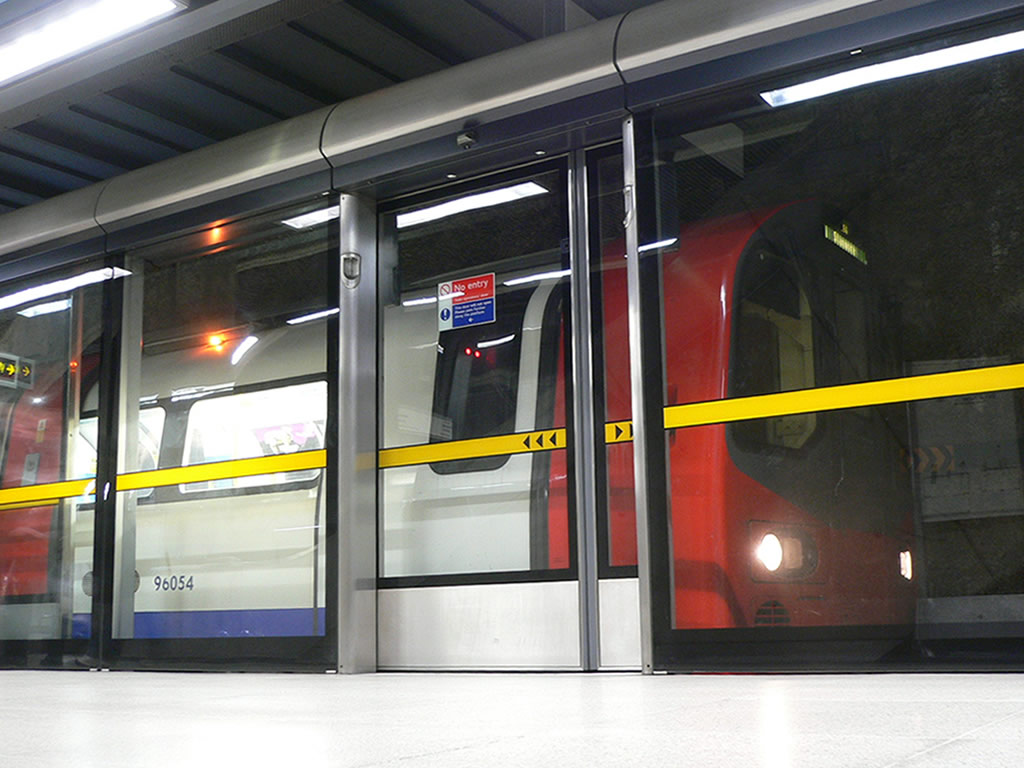 ロンドン地下鉄 / London Underground 3