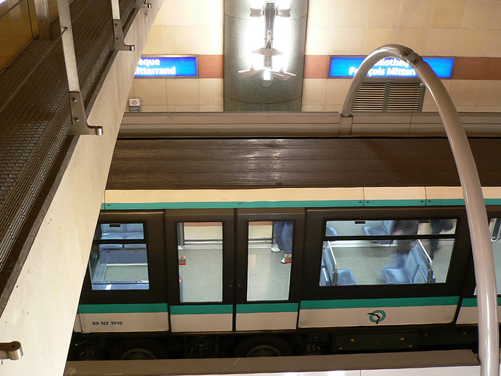 パリメトロ(地下鉄) / Paris Metro 6