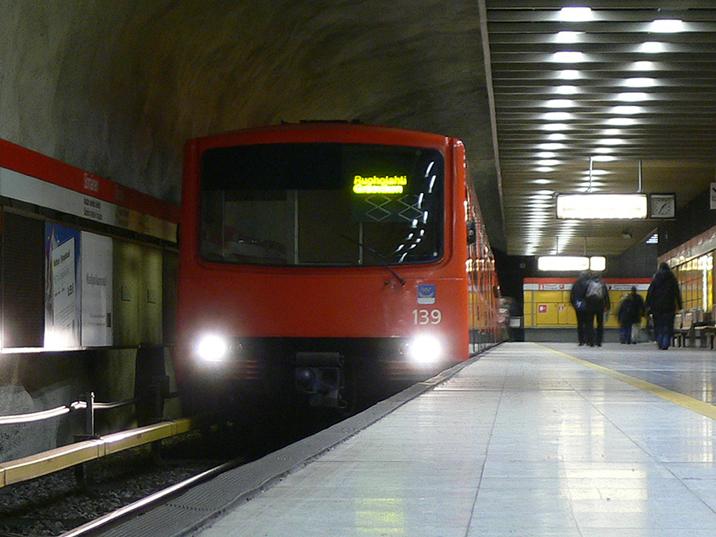 ヘルシンキ地下鉄 M100系 / Metro EMU M100 4