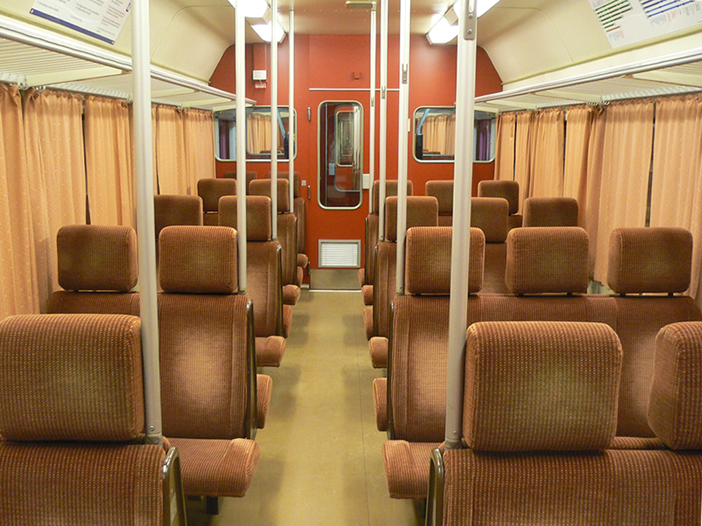 近郊形客車 (Eil) / Regional Coach (Eil) 4