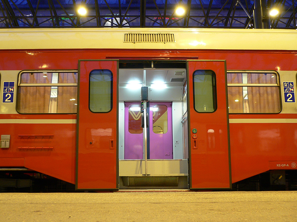 近郊形客車 (Eil) / Regional Coach (Eil) 8