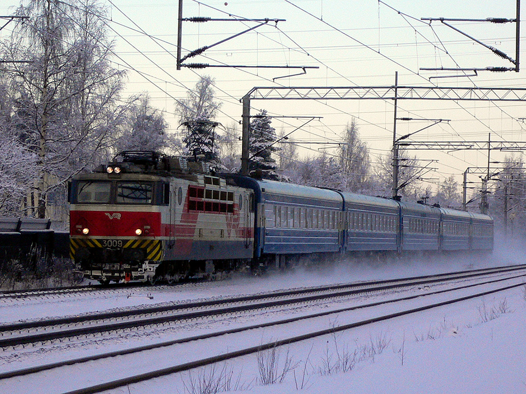ロシア行き国際列車 / Express to Russia 7
