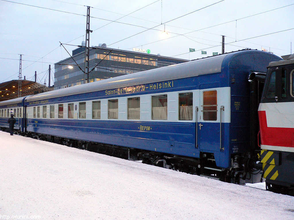 ロシア行き国際列車 / Express to Russia 11