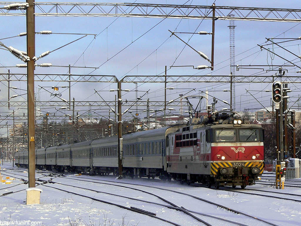ロシア行き国際列車 / Express to Russia 13