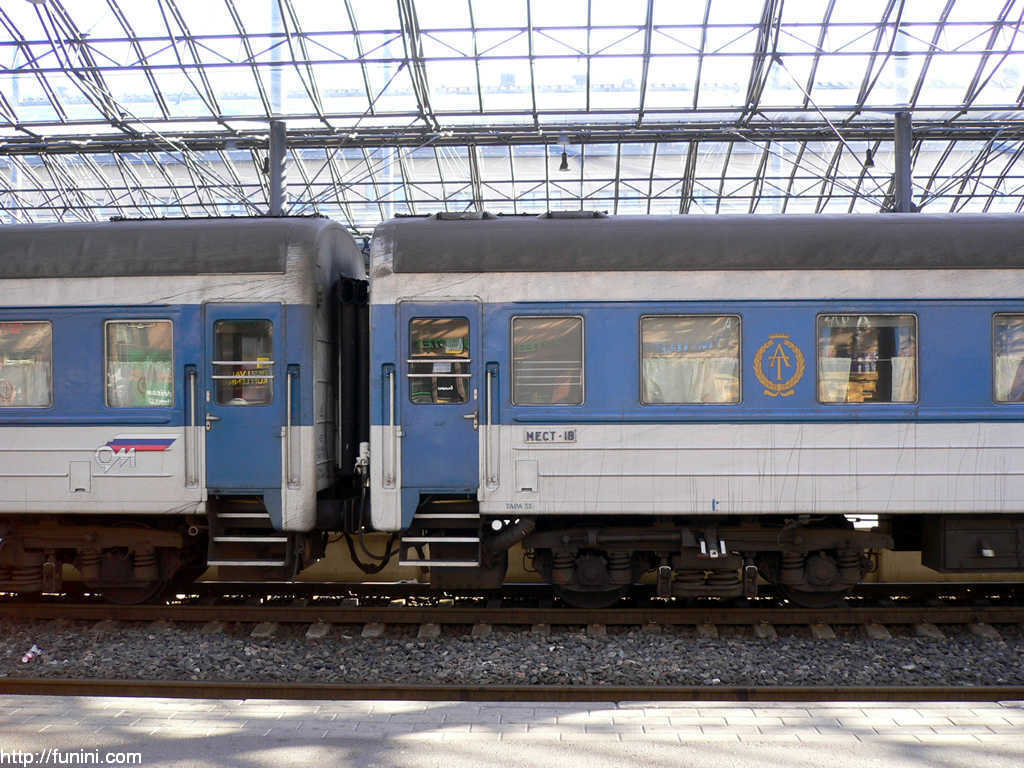ロシア行き国際列車 / Express to Russia 15