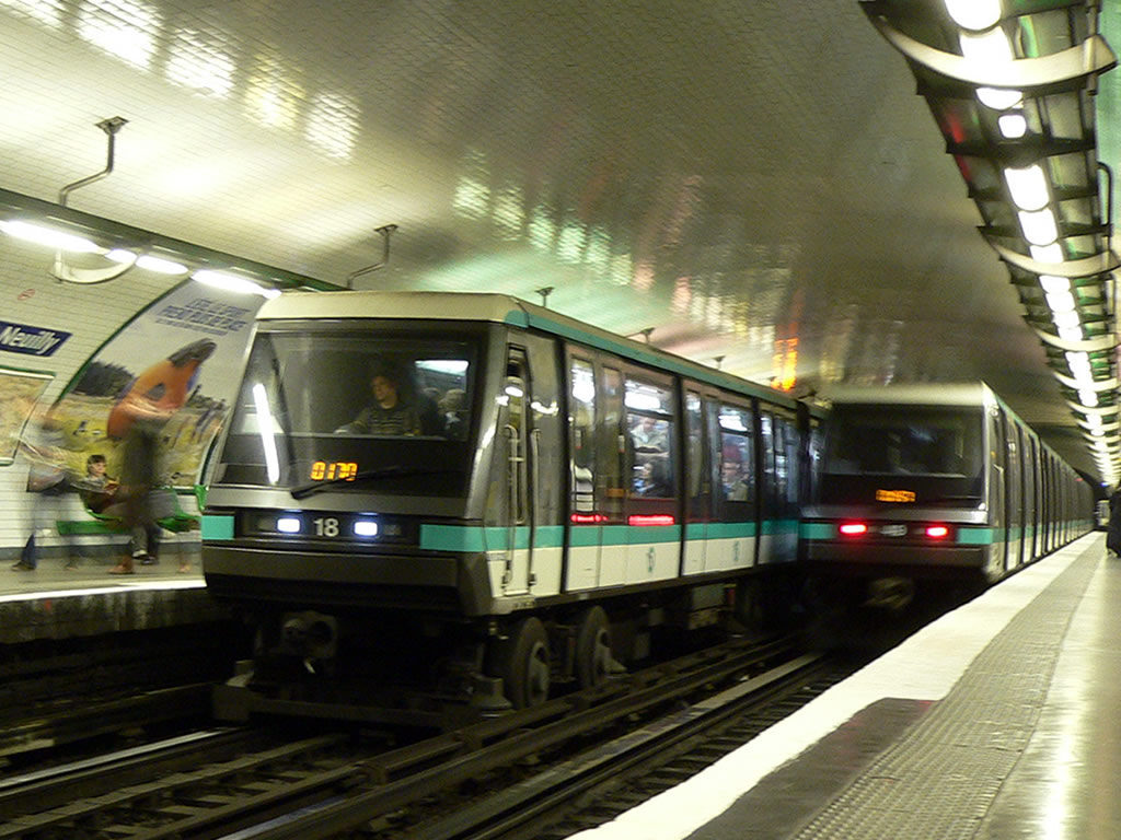 パリ・メトロ / Paris Métro 4