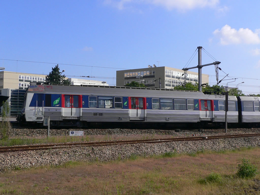 RER (快速地下鉄) / RER 5
