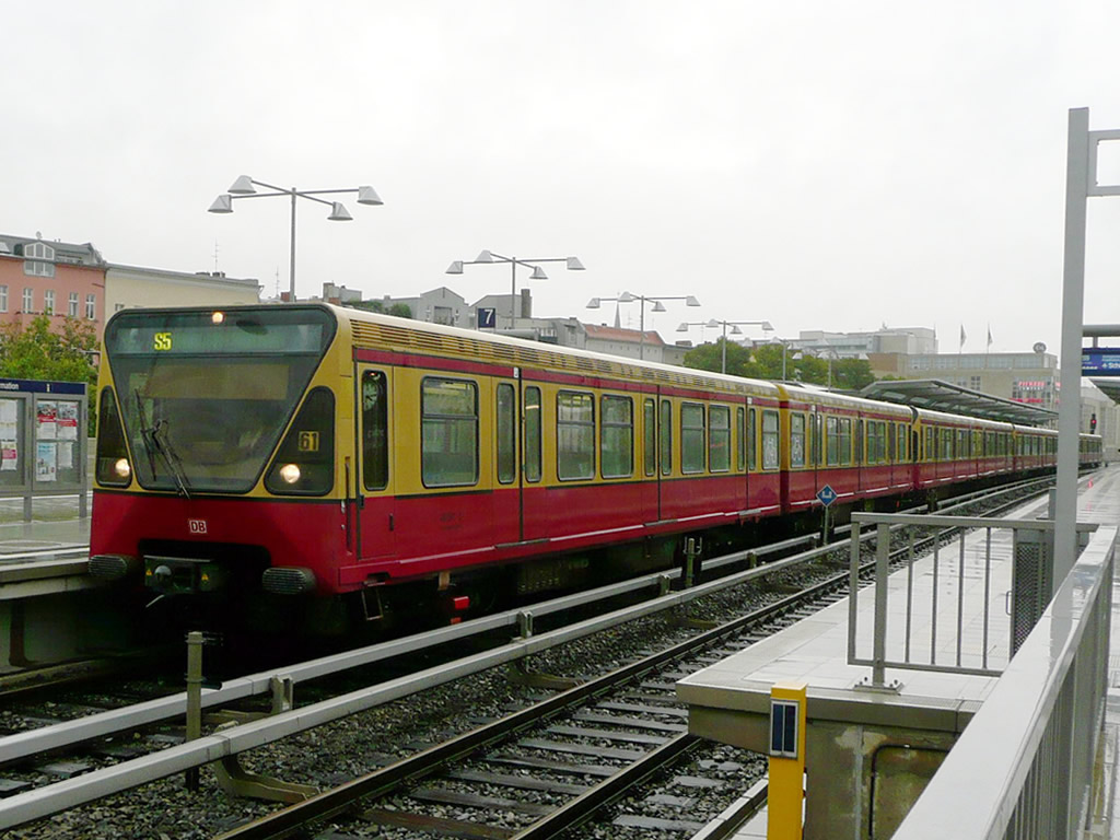 ベルリンのSバーン: funini.com / S-Bahn Berlin: funini.com 5