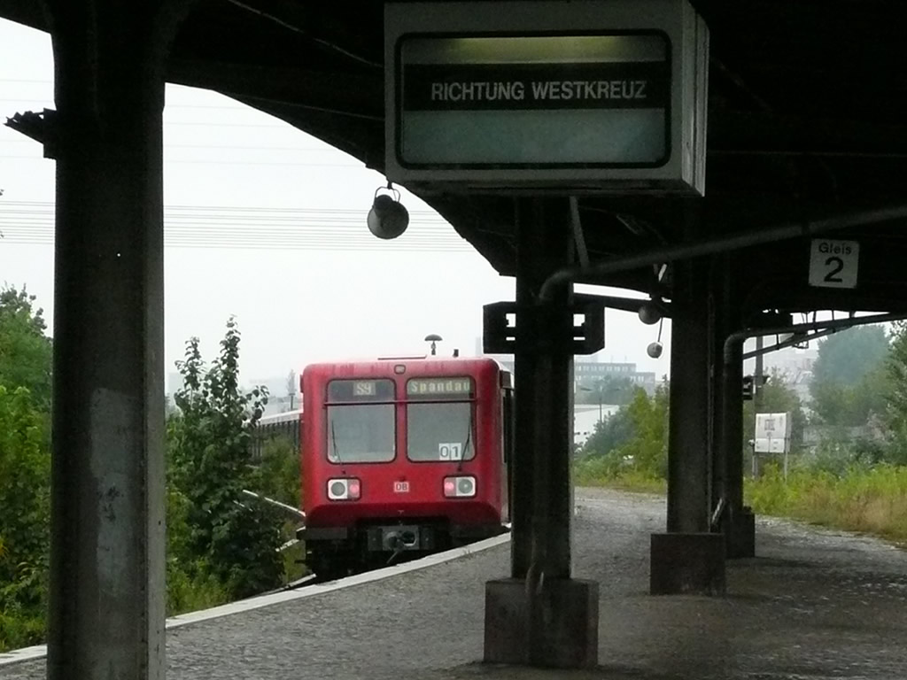ベルリンのSバーン: funini.com / S-Bahn Berlin: funini.com 9
