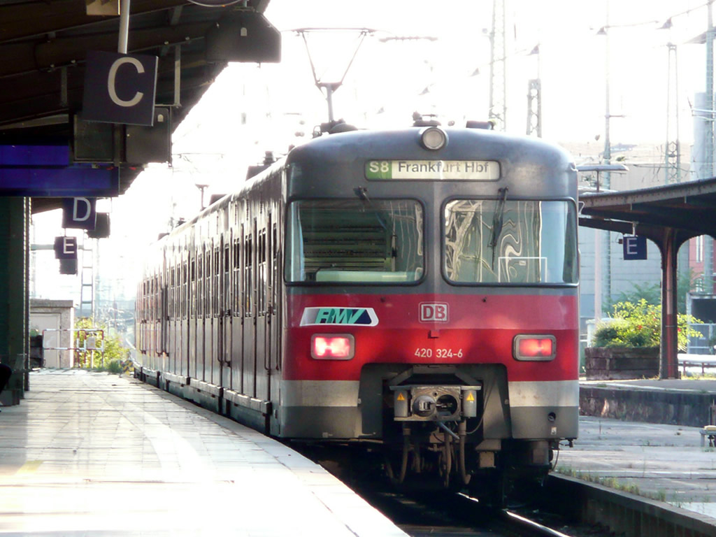 フランクフルトのSバーン / S-Bahn Frankfurt 13