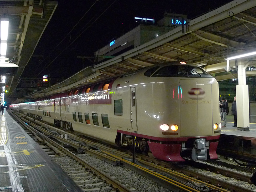 JR 285系 サンライズ / Sunrise Express (EMU 285) 1