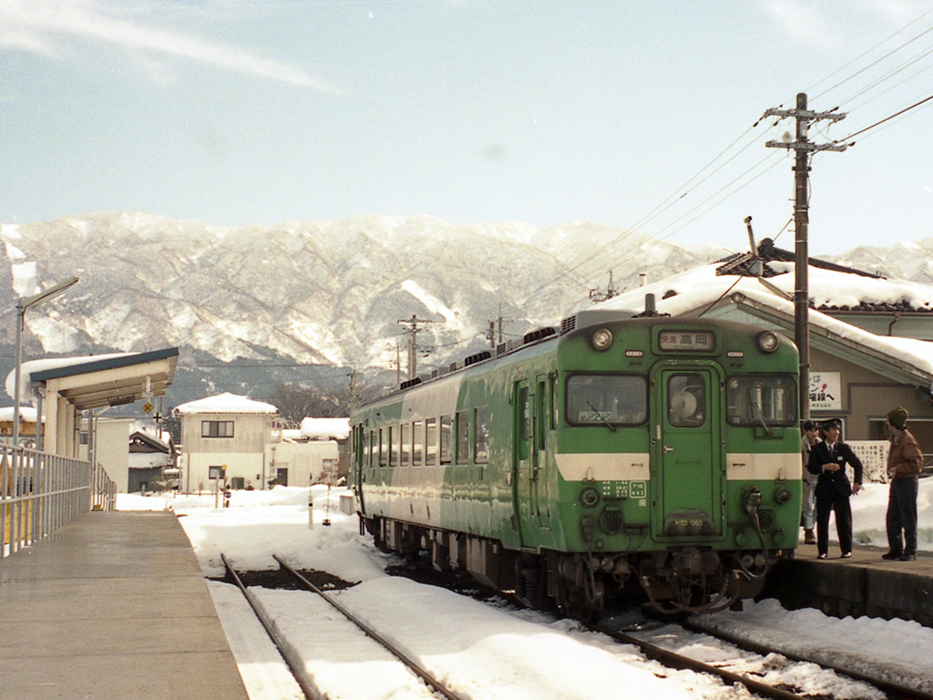 JR西日本 北陸の気動車 / JR-West DMUs in Hokuriku 8