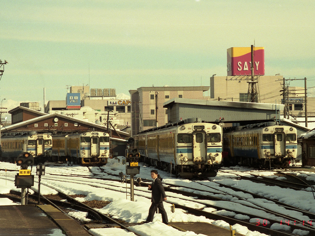 JR西日本 北陸の気動車 / JR-West DMUs in Hokuriku 9