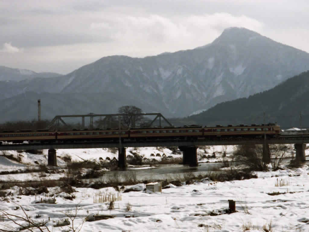 JR西日本 北陸の電車 / JR-West EMUs in Hokuriku 9