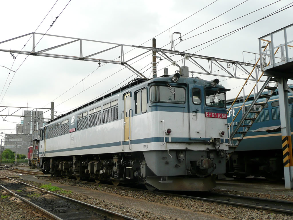 JR/JNR EF65