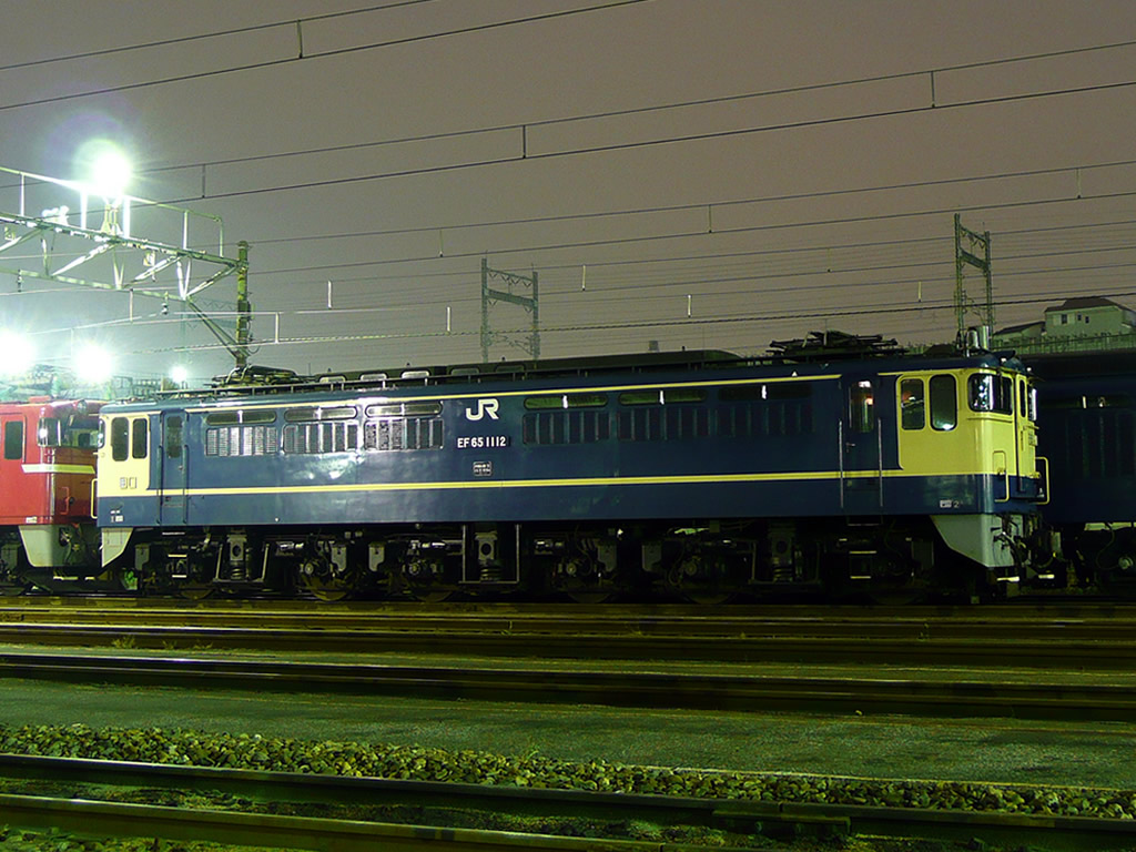 夜の田端機関区 / JR Locomotives in Tabata Depot 2