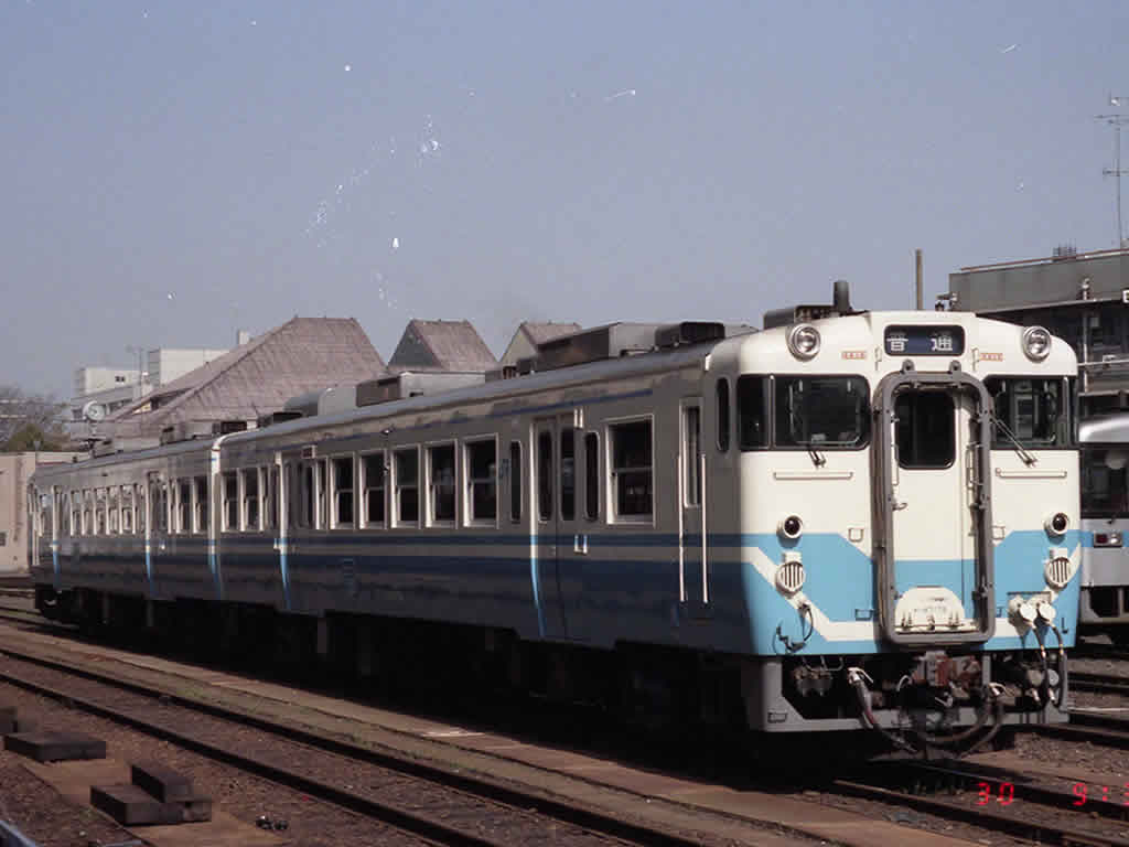 JR四国の一般型気動車 / JR Shikoku DMUs 3
