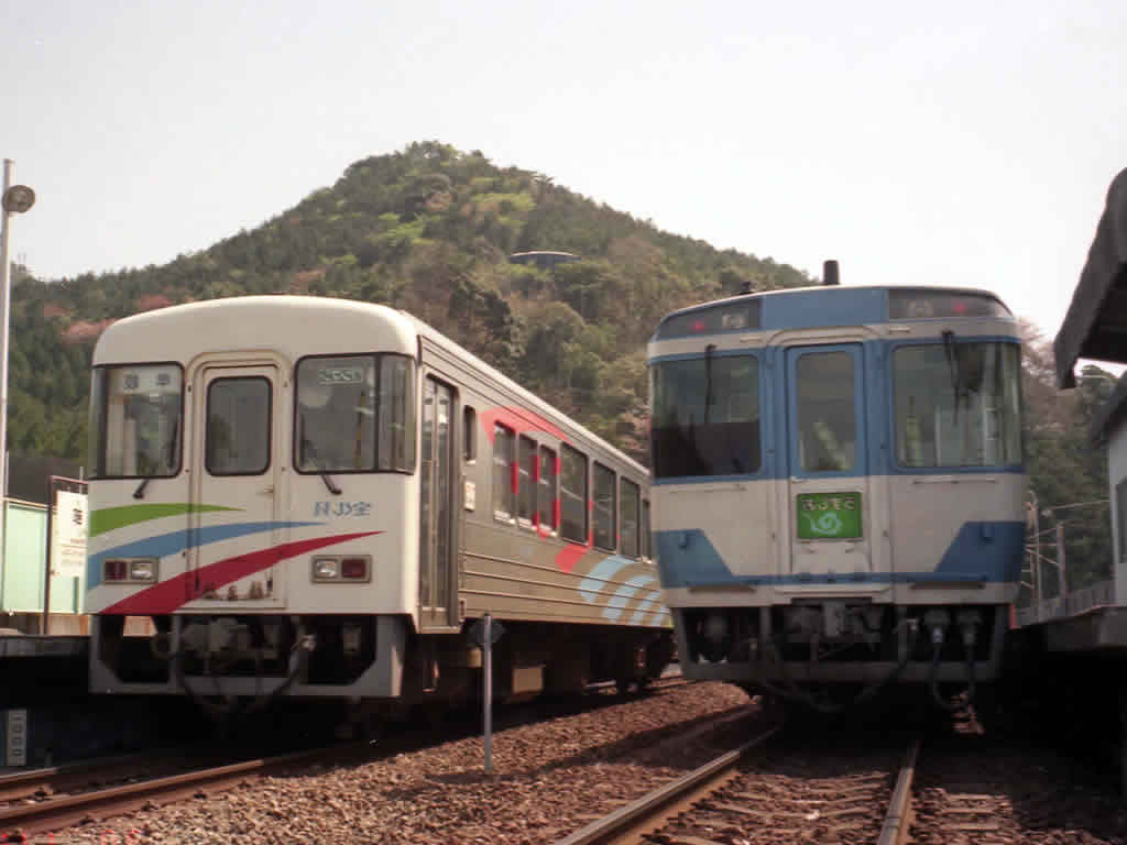 JR四国の特急型気動車 / JR Shikoku, DMU 185, 2000 6