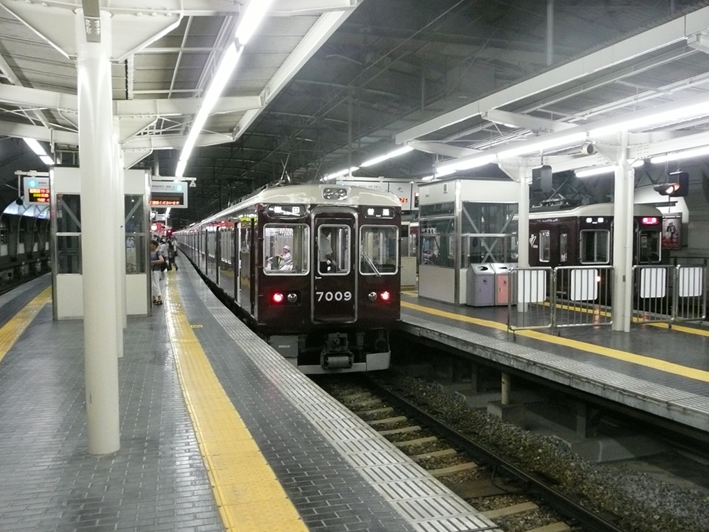 阪急 三宮駅 / Sannomiya Station 8