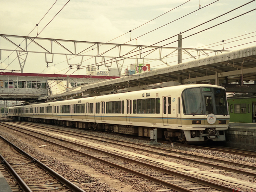 221系 関西線 / JR EMU 221, Kansai Line 8