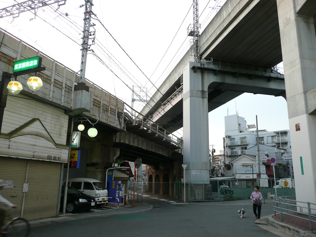 阪和線 美章園駅 / Bishoen Station 6