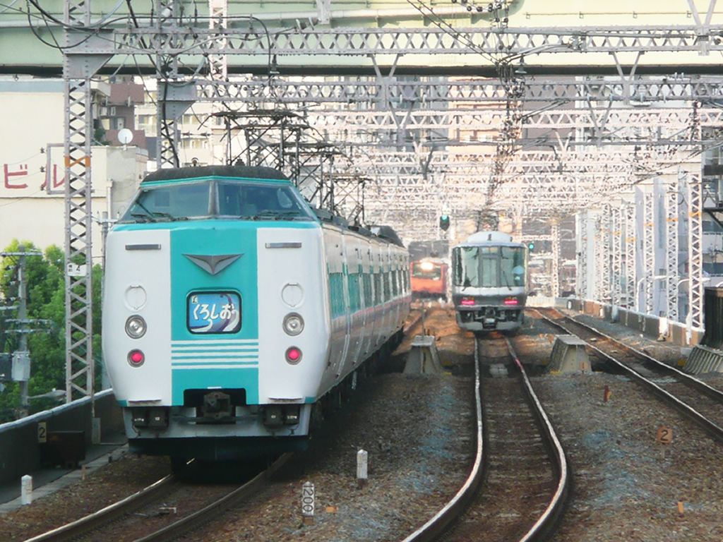 大阪環状線 / Osaka Loop Line (Kanjo-sen) 16
