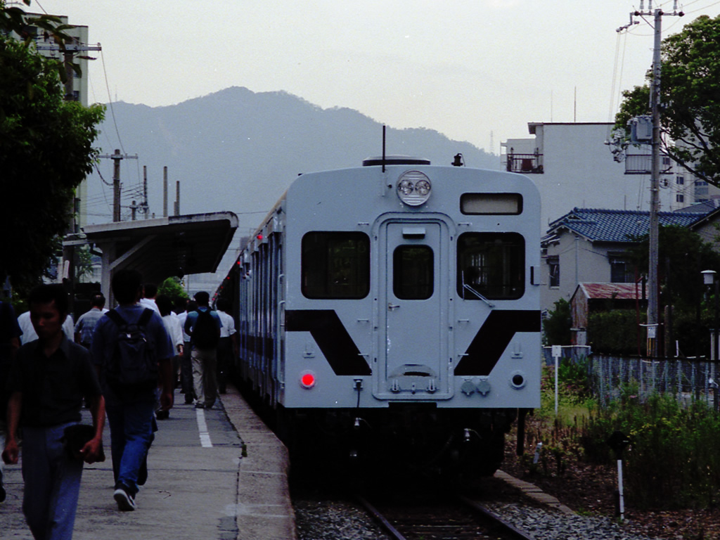 和田岬線・キハ35形 / Wadamisaki Line, DMU 35 9