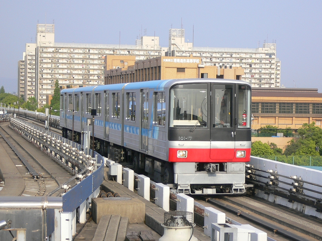 ニュートラム / Newtram in Osaka 9