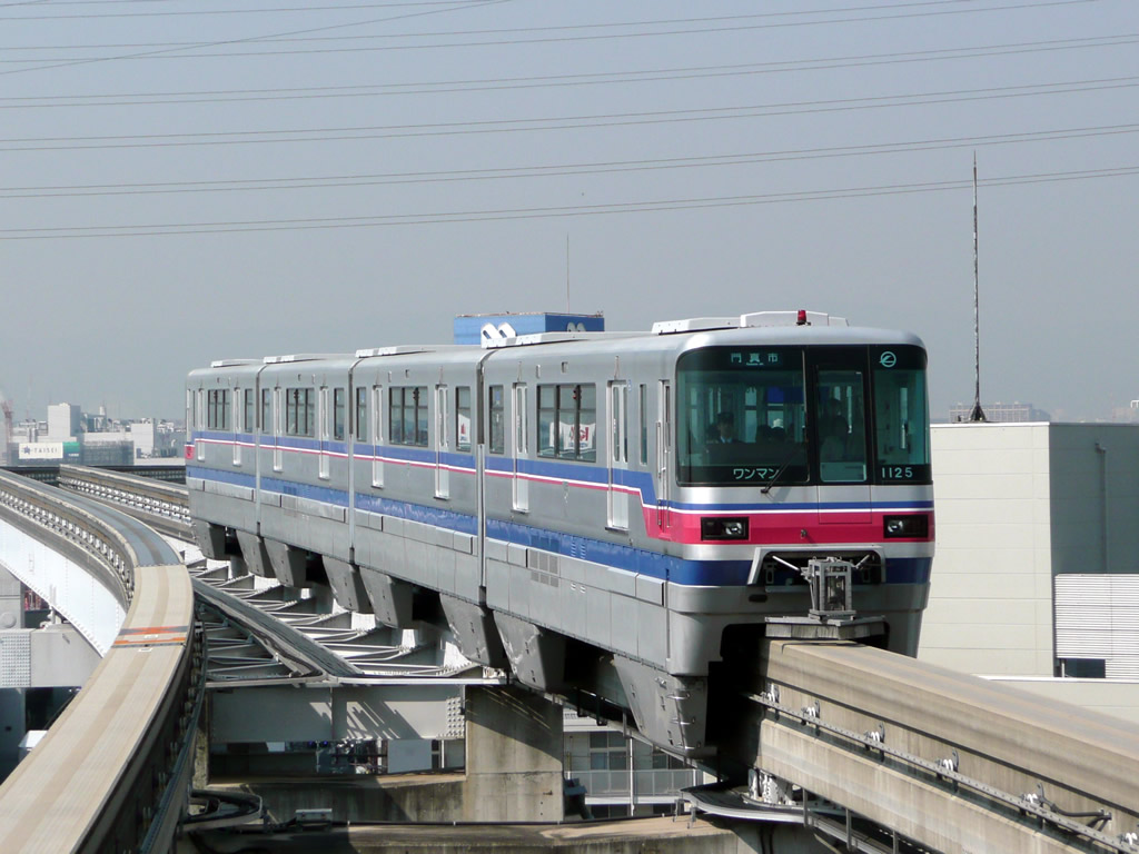 大阪モノレール / Osaka Monorail 2