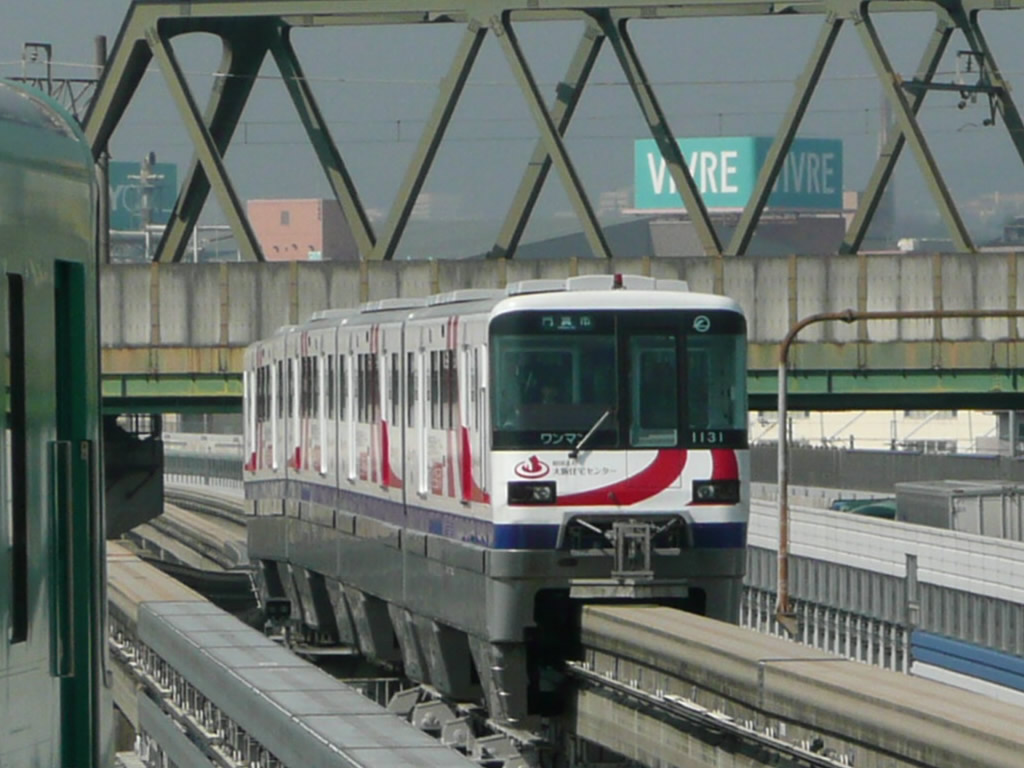 大阪モノレール / Osaka Monorail 6