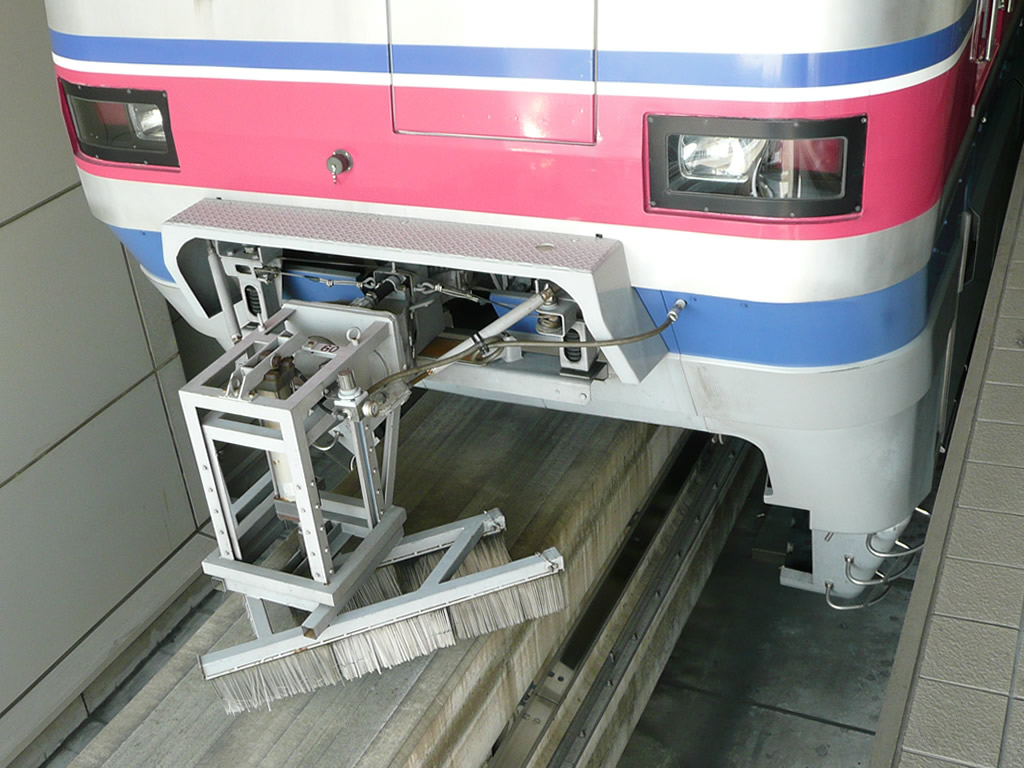 大阪モノレール / Osaka Monorail 11