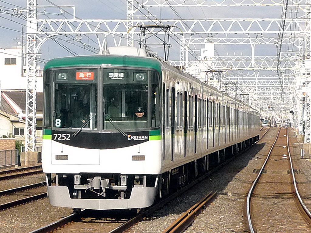 京阪7200系, 10000系 / Keihan EMU 7200, 10000 3