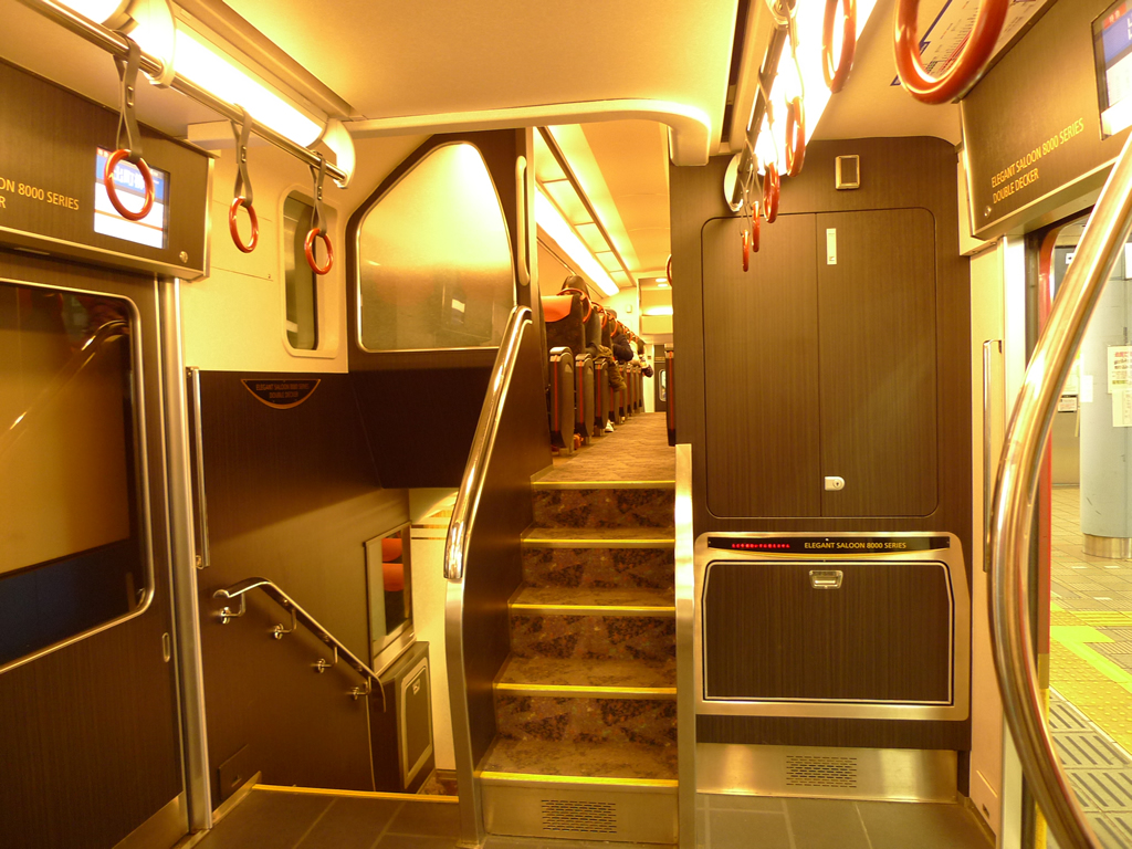 京阪8000系 / Keihan EMU 8000 12