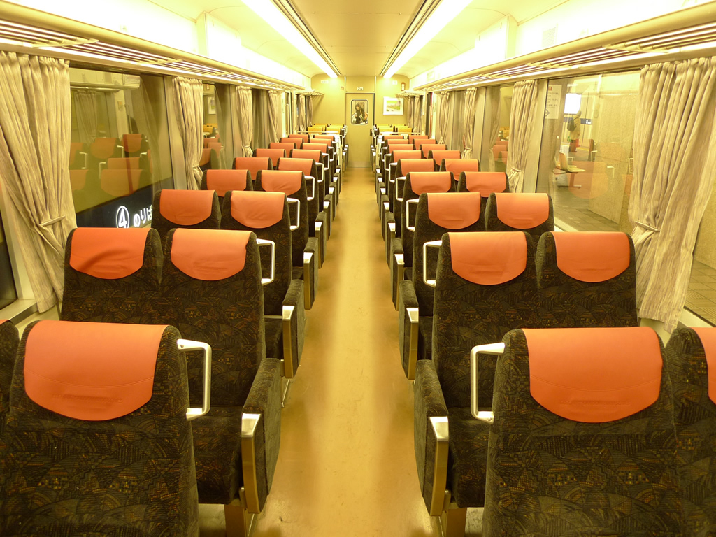 京阪8000系 / Keihan EMU 8000 13