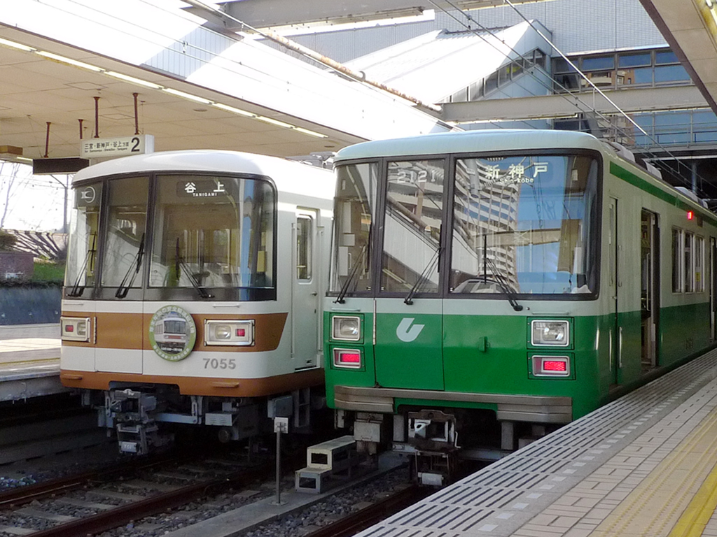 神戸地下鉄 2000系 / Kobe Subway, Series 2000 4