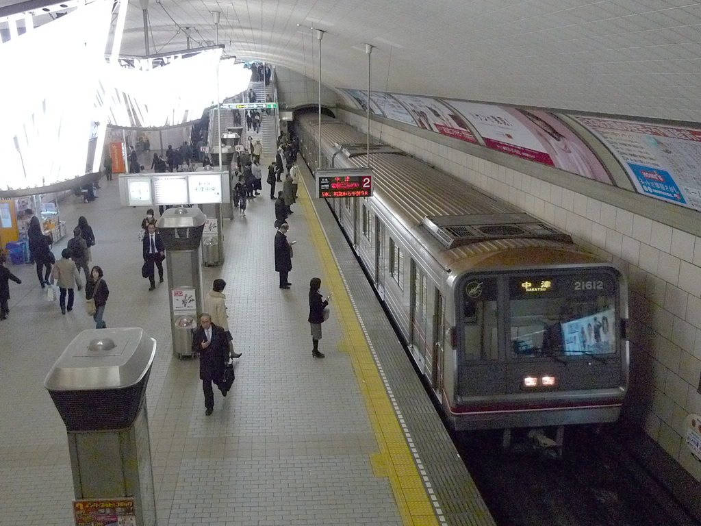 御堂筋線 21系 / EMU 21, Midosuji Line 6