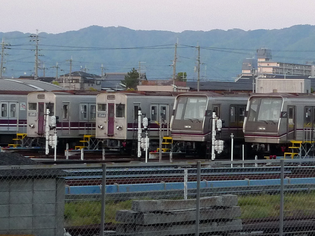 谷町線 22系 / EMU 22, Tanimachi Line 6