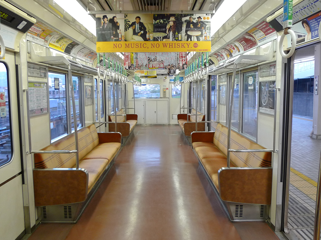 谷町線 22系 / EMU 22, Tanimachi Line 8