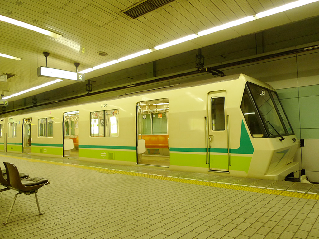 長堀・鶴見緑地線 70系 / EMU 70, Nagahori Line 3