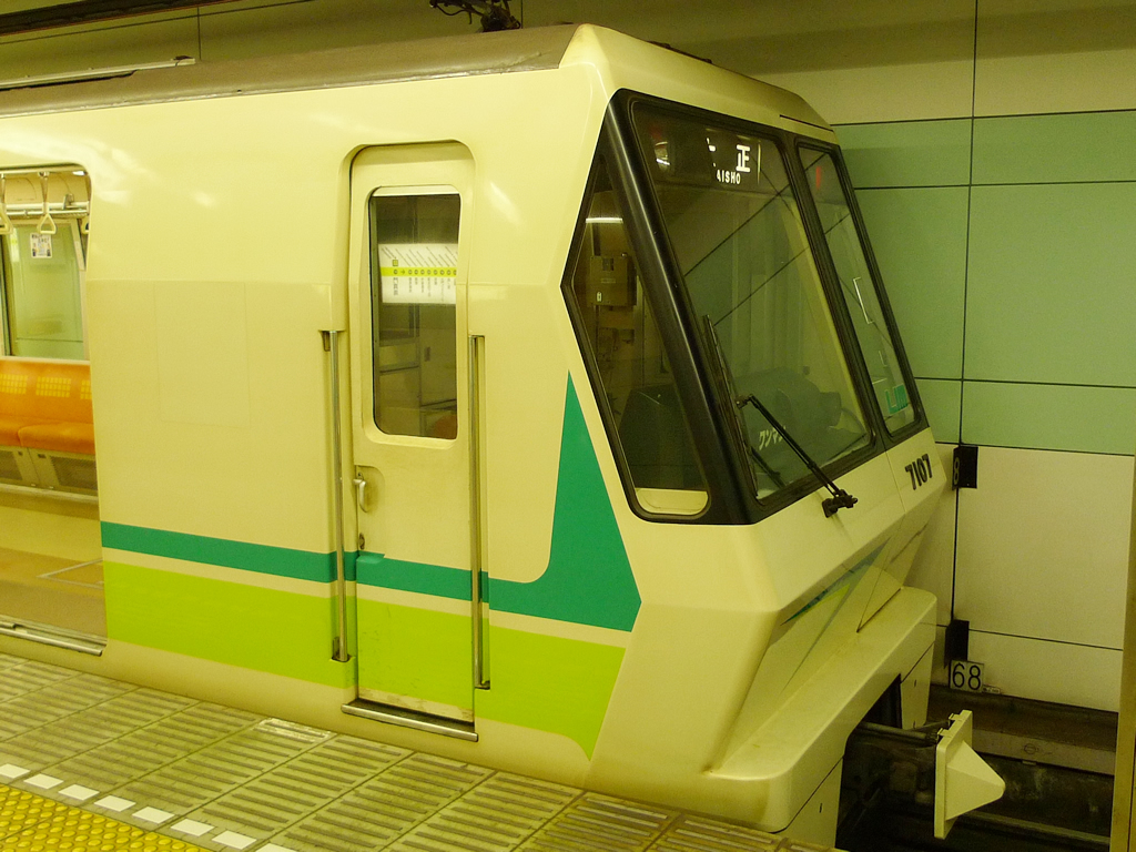 長堀・鶴見緑地線 70系 / EMU 70, Nagahori Line 4