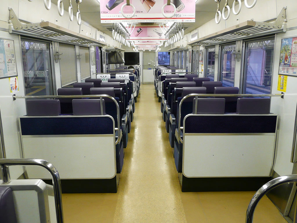 JR九州 811系: funini.com / JR Kyushu Series 811: funini.com 8