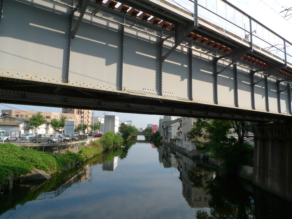 JR 鶴舞駅