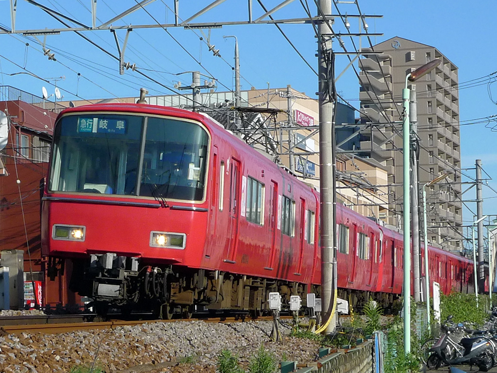 名鉄6800系