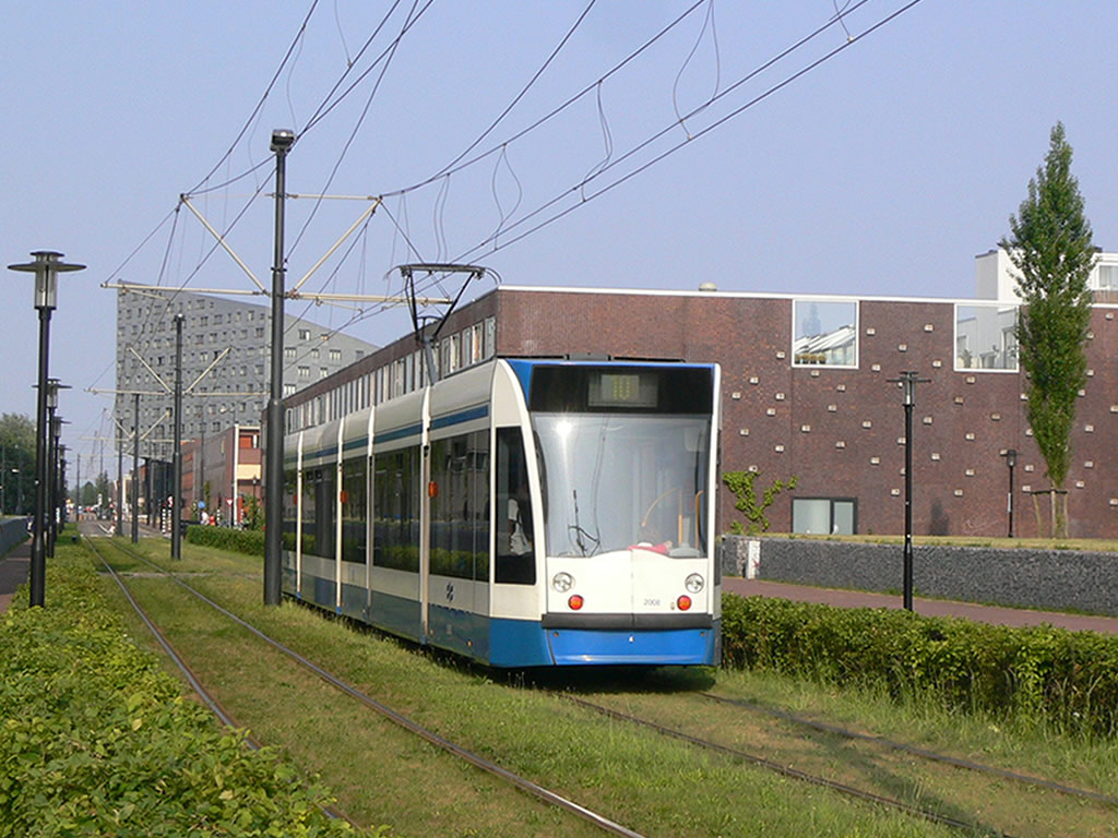 トラム・コンビーノ / Combino Low-floor Tram 2