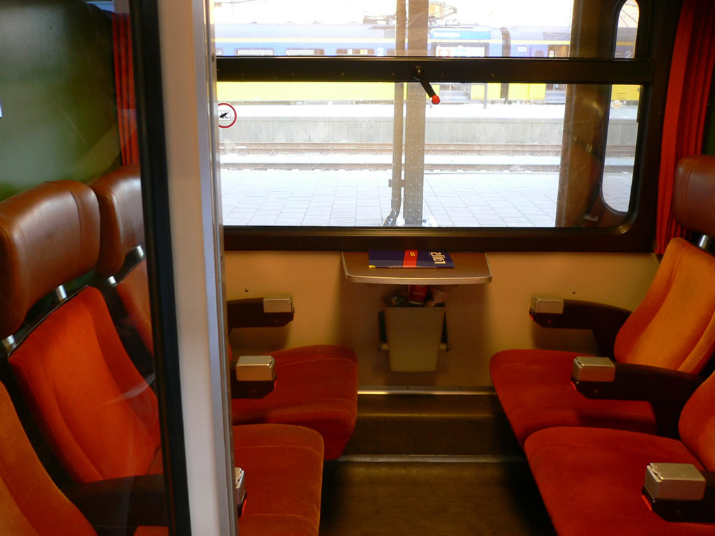 NS ICM電車 / It is mainly used in routes that do not reach Amsterdam. 15