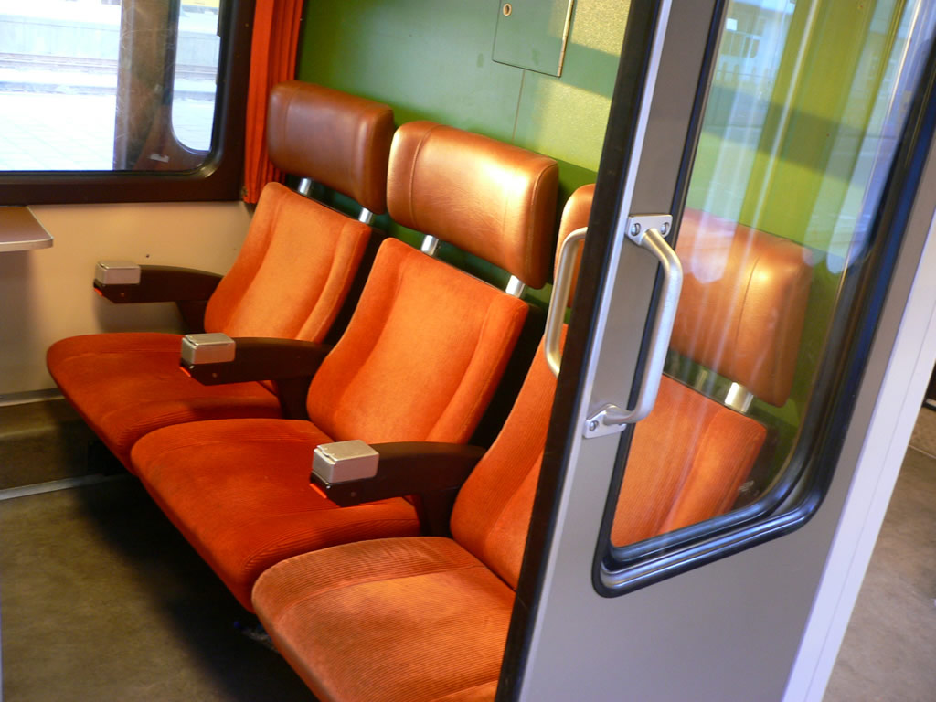NS ICM電車 / It is mainly used in routes that do not reach Amsterdam. 16