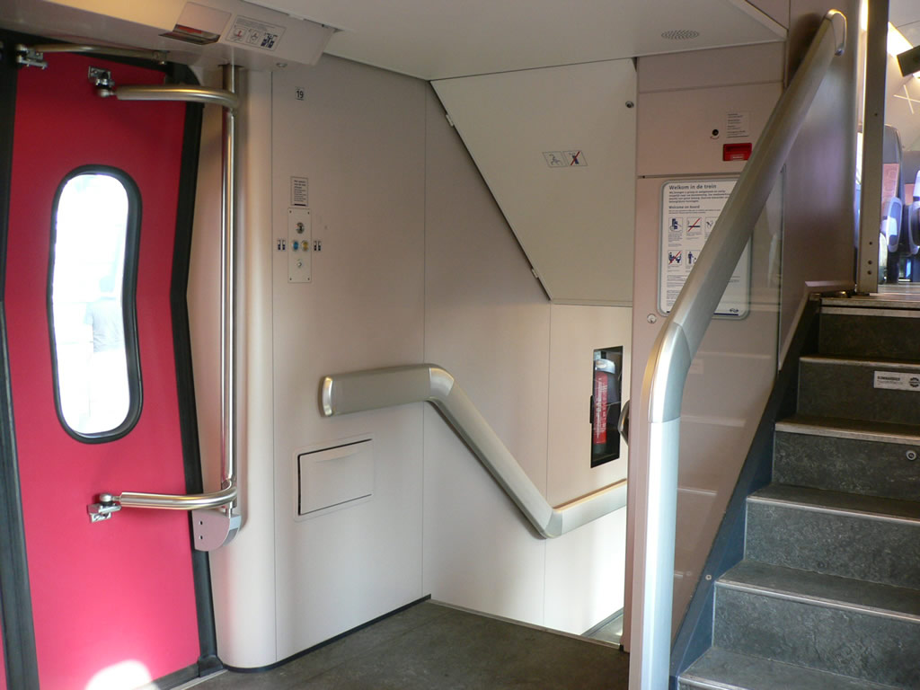 NS IRM電車 / NS EMU IRM 12